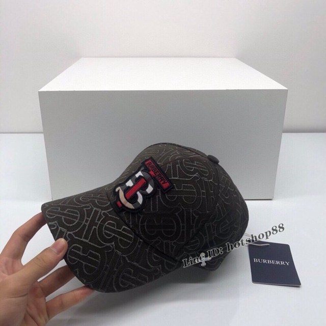 BURBERRY專櫃新款巴寶莉百搭款男女通用全帽刺繡棒球帽鴨舌帽 mmyj3486